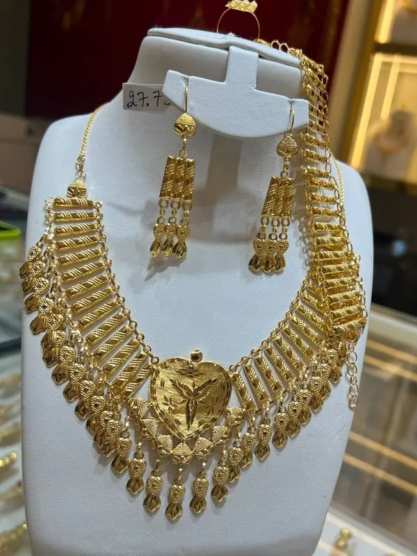 Collier 27.73 g