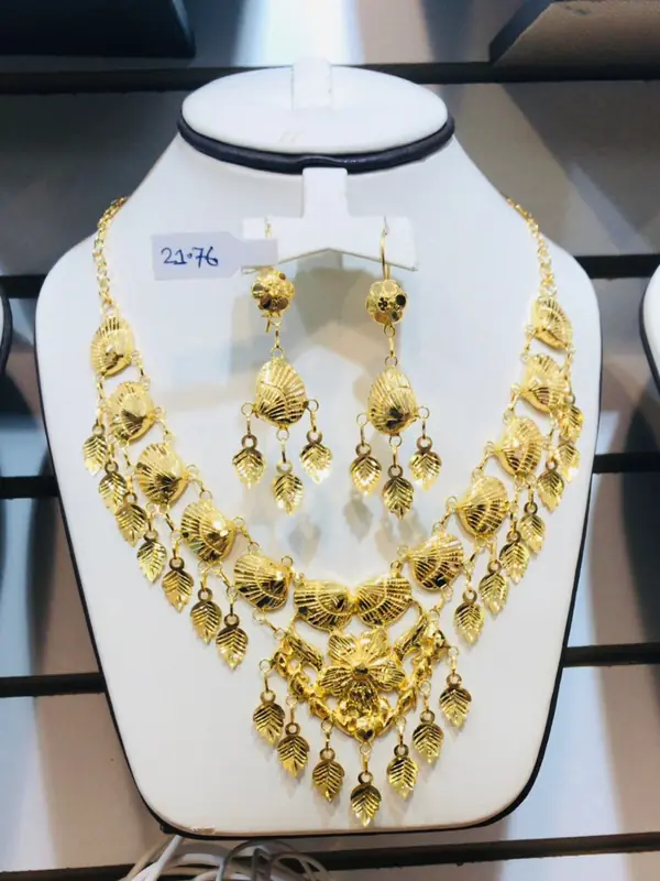 Collier et boucles 21 g